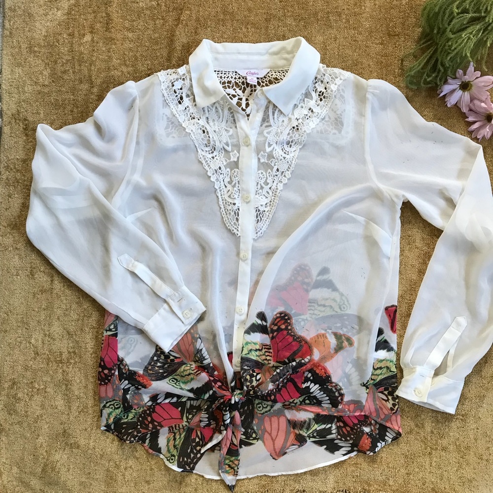 Candies sheer top. Size M